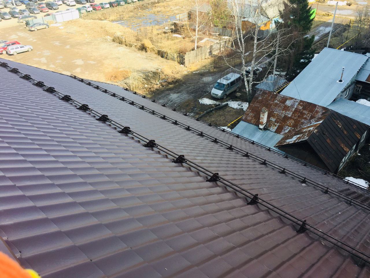 Снегозадержатели на металлочерепице